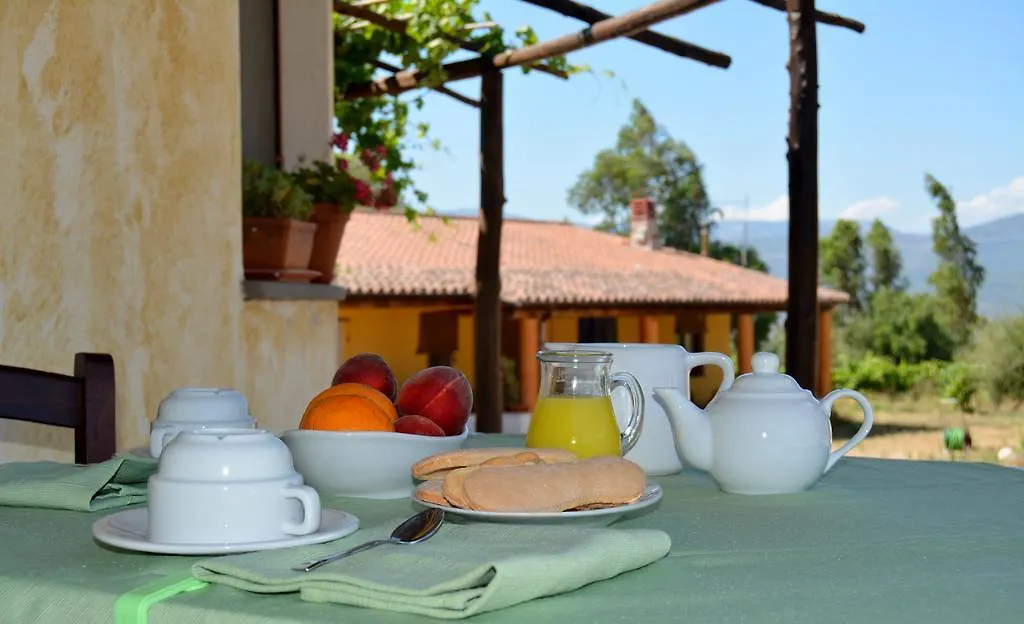 Agriturismo Rubinu Galtellì مزرعة للإقامة