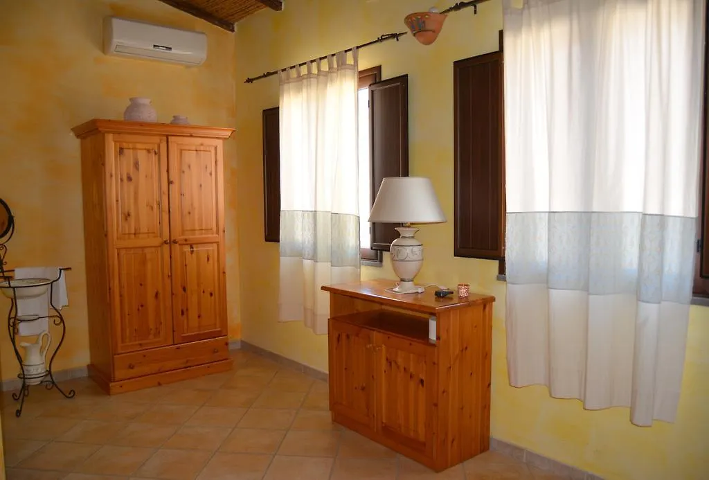 مزرعة للإقامة Agriturismo Rubinu Galtellì