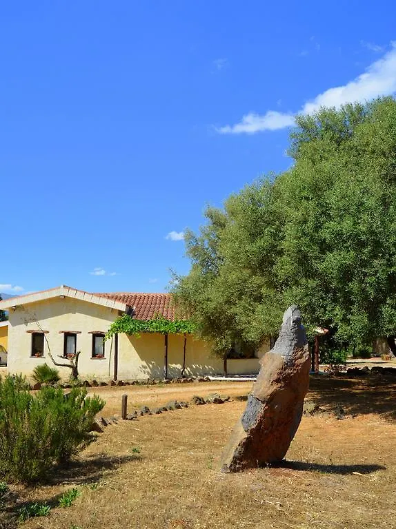 Agriturismo Rubinu Galtellì مزرعة للإقامة