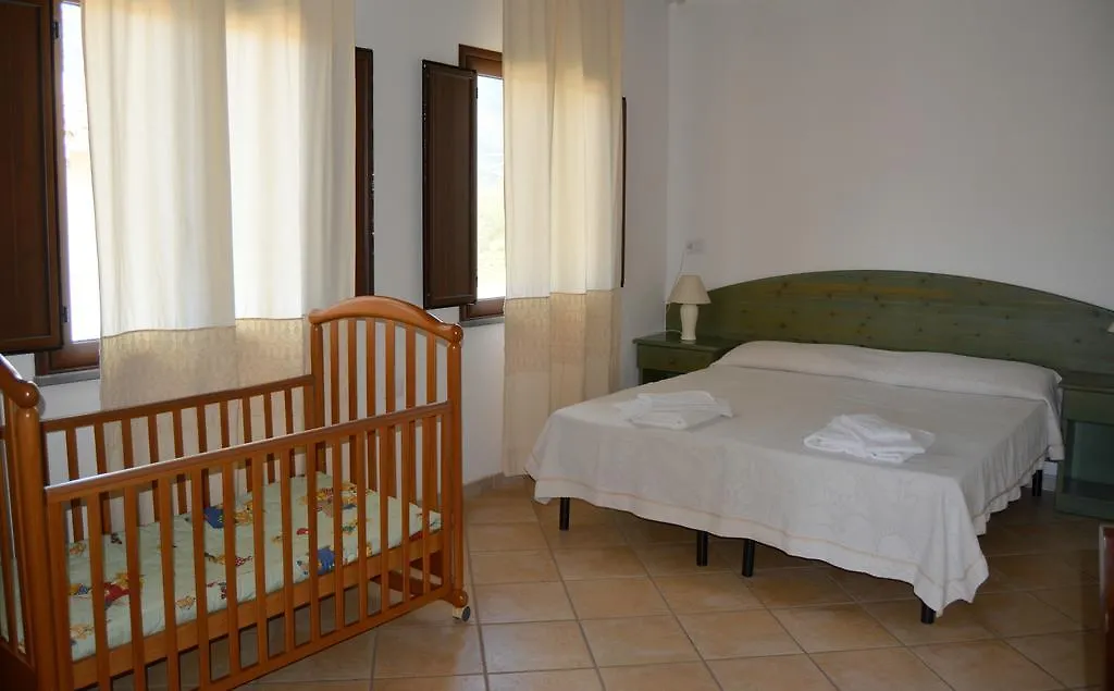 Agriturismo Rubinu Galtellì مزرعة للإقامة