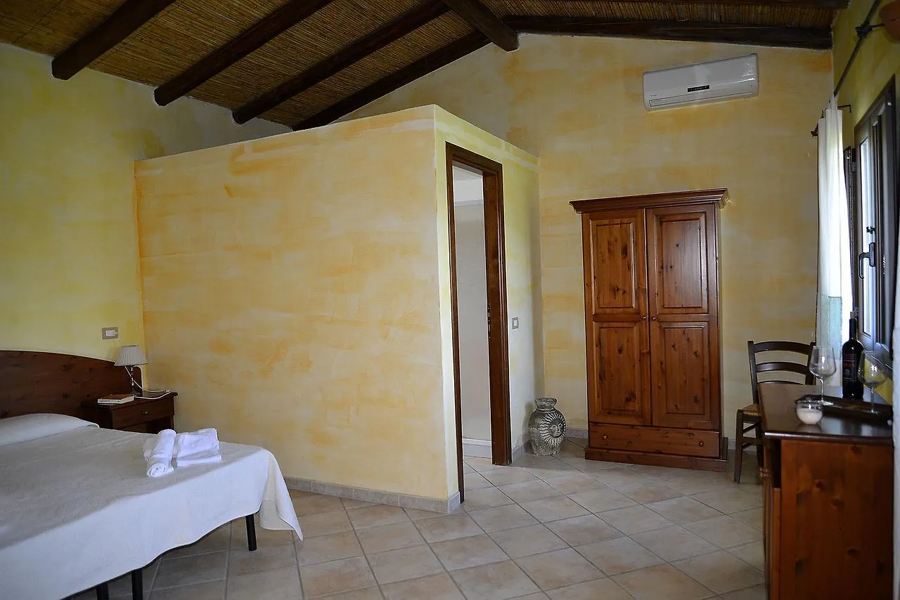 Agriturismo Rubinu Galtellì 0*,  意大利