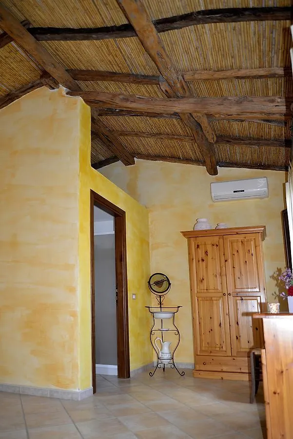 Agriturismo Rubinu Galtellì مزرعة للإقامة
