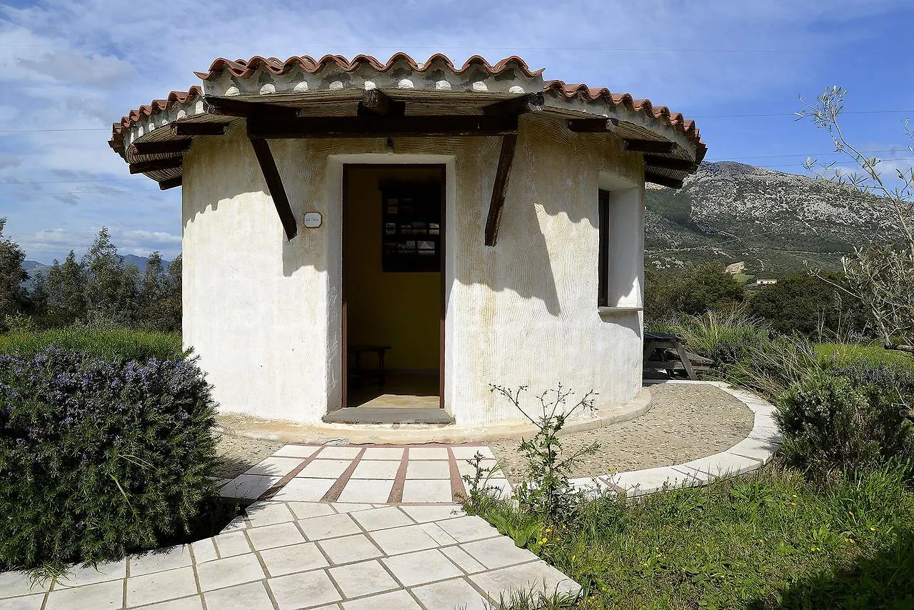 Agriturismo Rubinu Galtellì 农家乐