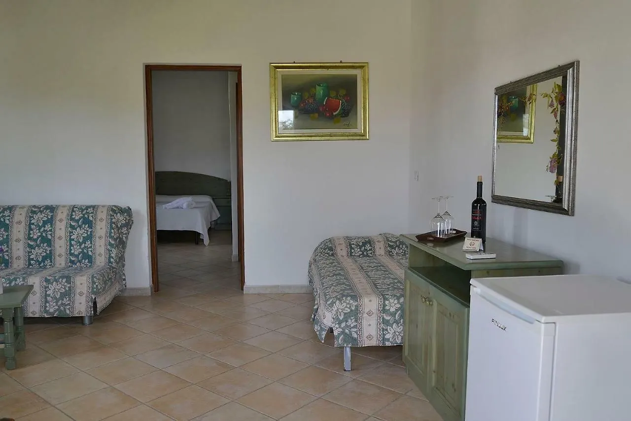 Agriturismo Rubinu Galtellì مزرعة للإقامة