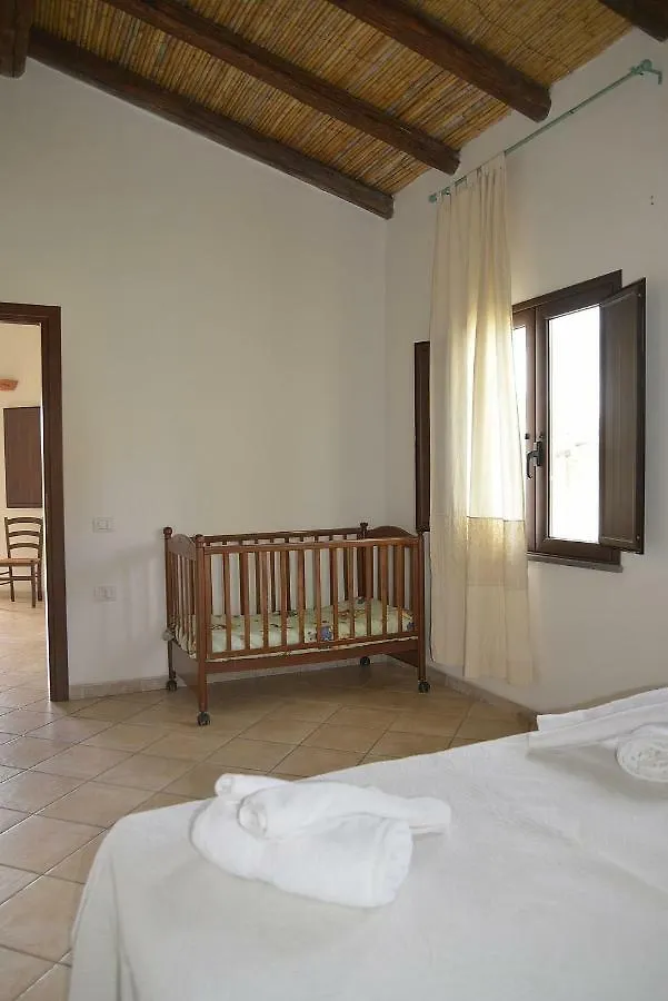 Agriturismo Rubinu Galtellì مزرعة للإقامة
